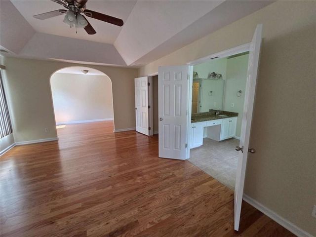 3931 McGuire Way, Kennesaw, GA 30144