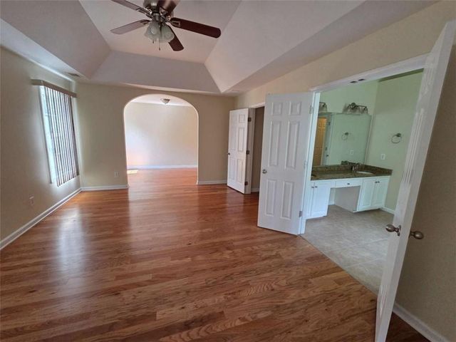 3931 McGuire Way, Kennesaw, GA 30144