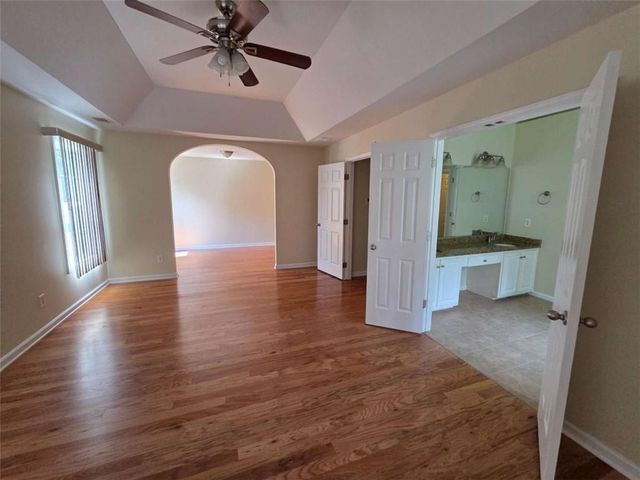 3931 McGuire Way, Kennesaw, GA 30144
