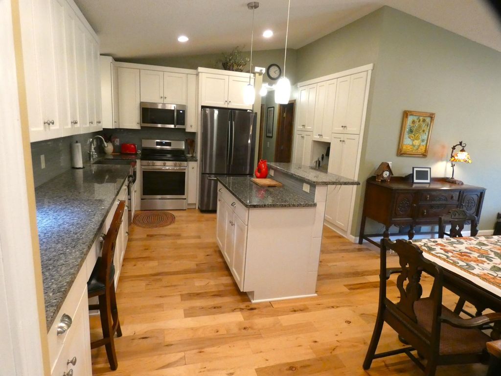 2456 Grenadier Avenue N, Oakdale, MN 55128 — exterior