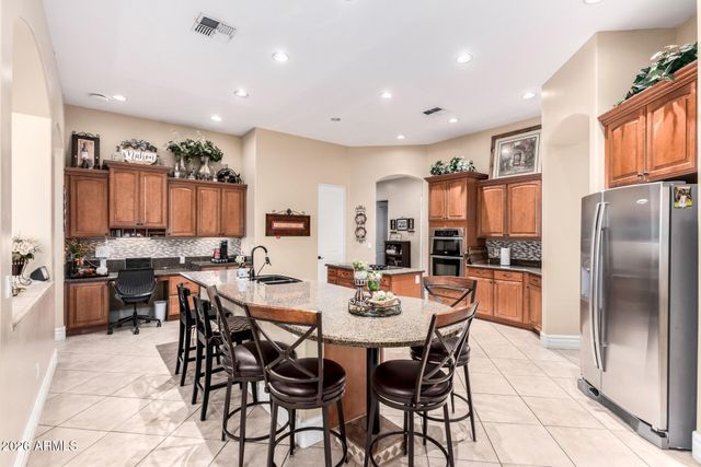 25612 S 185TH Place, Queen Creek, AZ 85142