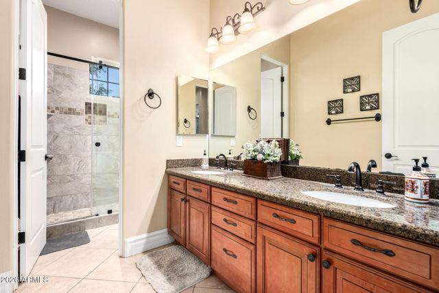 25612 S 185TH Place, Queen Creek, AZ 85142