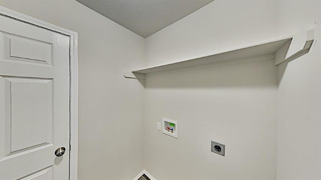 11520 NW 97th Street, Yukon, OK 73099