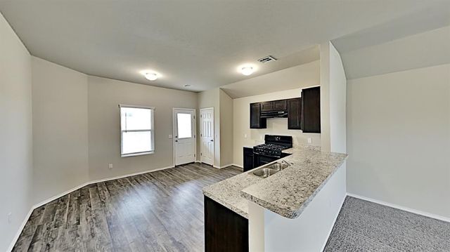 11520 NW 97th Street, Yukon, OK 73099