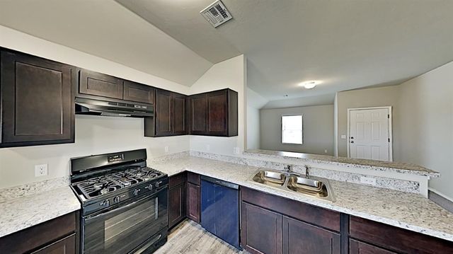 11520 NW 97th Street, Yukon, OK 73099
