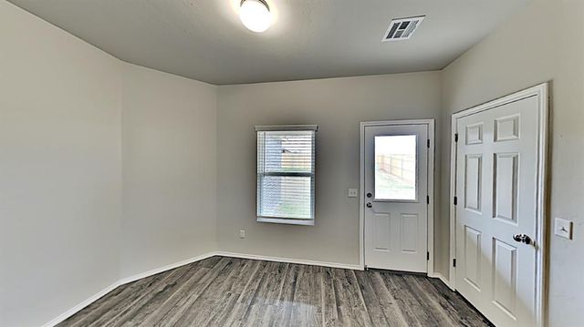 11520 NW 97th Street, Yukon, OK 73099