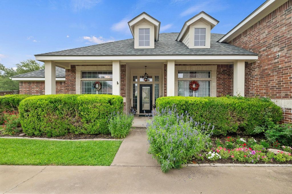 4013 Harvey Penick DR, Round Rock, TX 78664