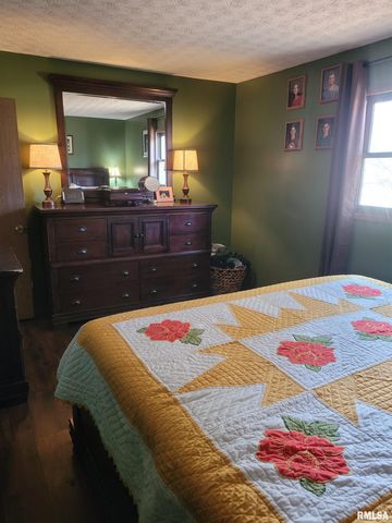 11968 E Goshen Meadows Road, Mt Vernon, IL 62864