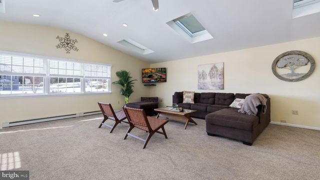 111 WINDING WAY, Telford, PA 18969