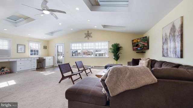 111 WINDING WAY, Telford, PA 18969