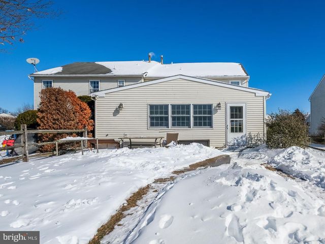 111 WINDING WAY, Telford, PA 18969