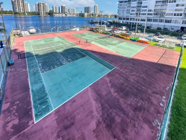 2750 NE 183rd St 407, Aventura, FL 33160