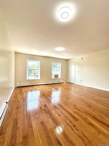 2069 Lacombe 2, Bronx, NY 10473