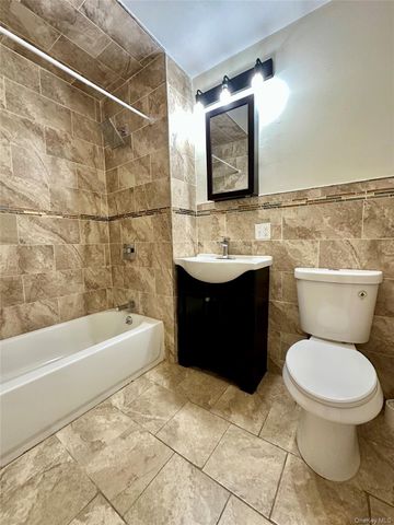 2069 Lacombe 2, Bronx, NY 10473