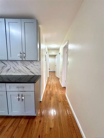2069 Lacombe 2, Bronx, NY 10473