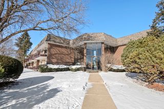 3N550 Crown Road 2, Elmhurst, IL 60126