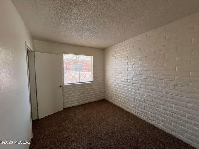 303 E Lester Street, Tucson, AZ 85705