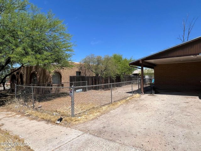 303 E Lester Street, Tucson, AZ 85705