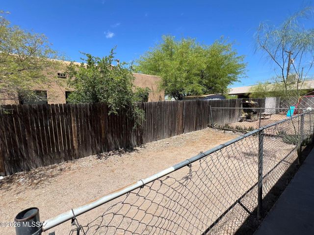 303 E Lester Street, Tucson, AZ 85705