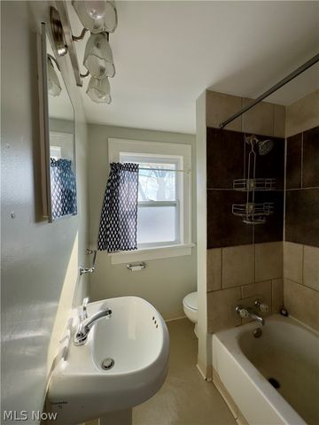 1134 Clarendon Avenue SW, Canton, OH 44710