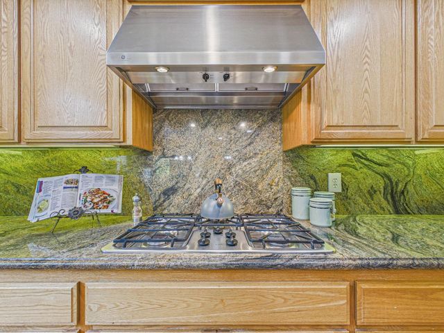 18458 Pepper Street, Castro Valley, CA 94546