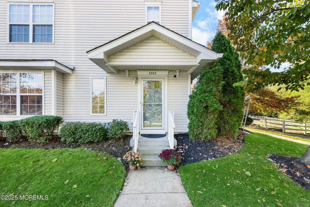 3305 Kapalua Court, Freehold, NJ 07728