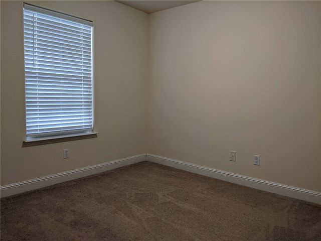 560 Dogwood Street, Centerton, AR 72719