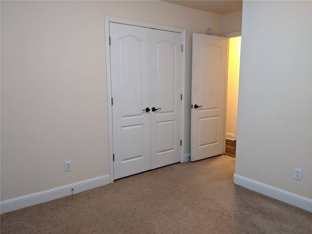 560 Dogwood Street, Centerton, AR 72719