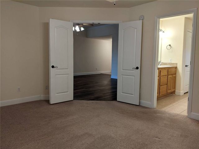 560 Dogwood Street, Centerton, AR 72719