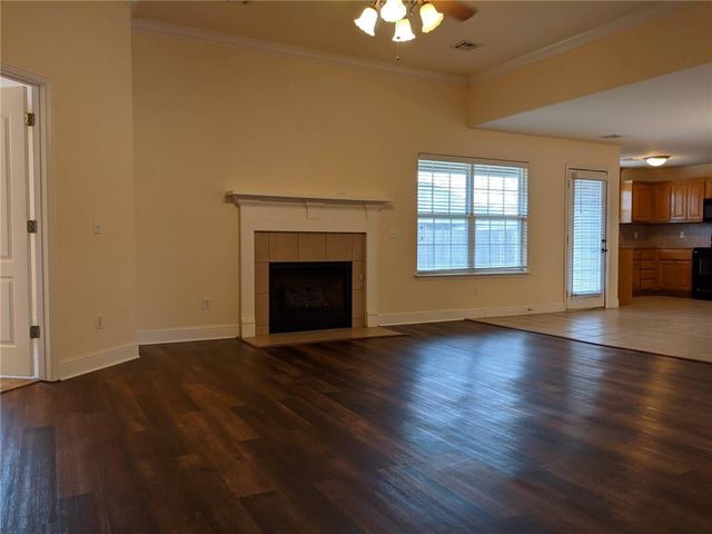 560 Dogwood Street, Centerton, AR 72719