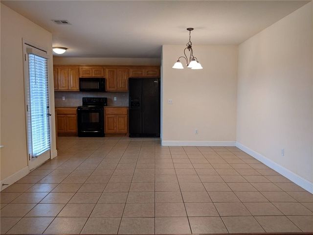 560 Dogwood Street, Centerton, AR 72719