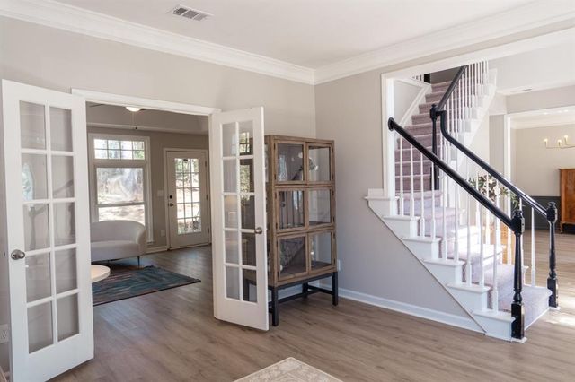 521 Watson Bay Trail, Stone Mountain, GA 30087