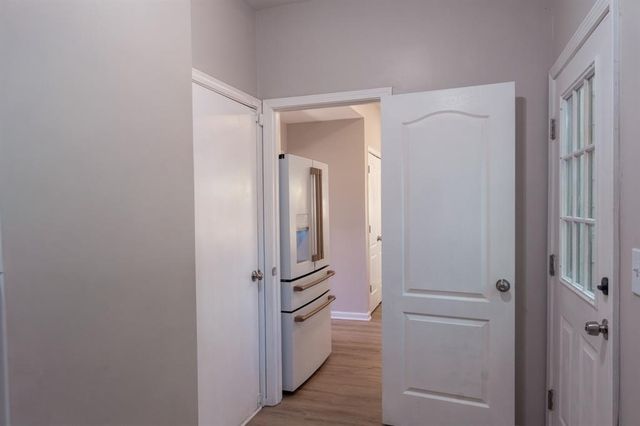 521 Watson Bay Trail, Stone Mountain, GA 30087