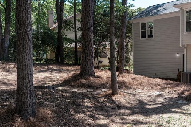 521 Watson Bay Trail, Stone Mountain, GA 30087