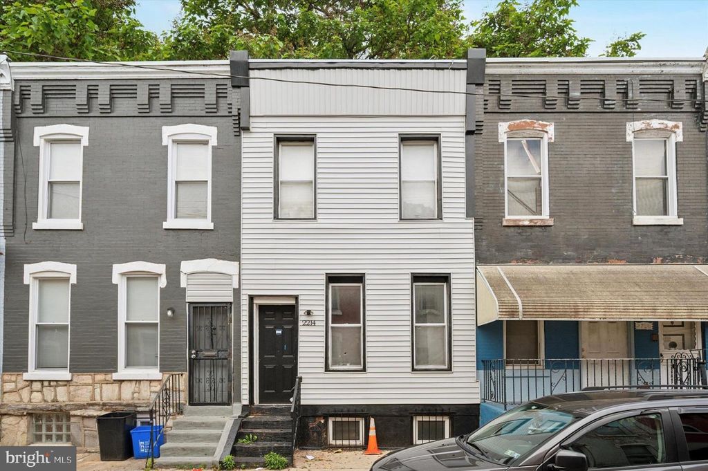 2214 N CLEVELAND STREET, Philadelphia, PA 19132