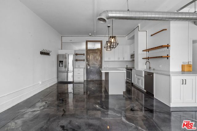 108 W 2nd Street 711, Los Angeles, CA 90012