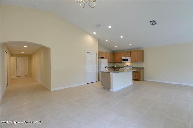 8816 100th Avenue, Vero Beach, FL 32967