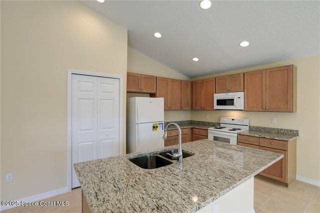 8816 100th Avenue, Vero Beach, FL 32967