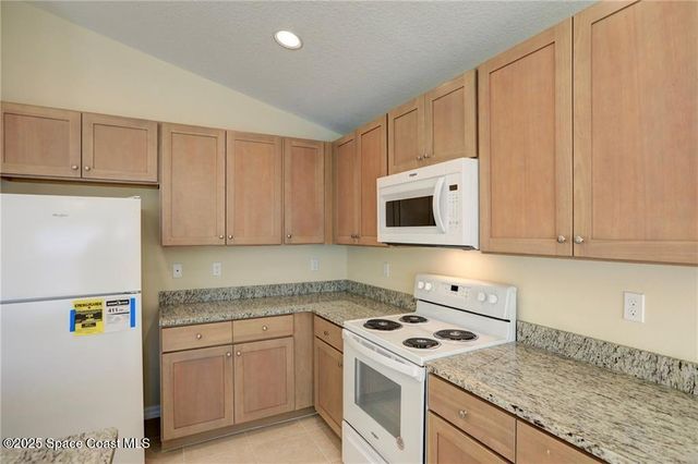 8816 100th Avenue, Vero Beach, FL 32967