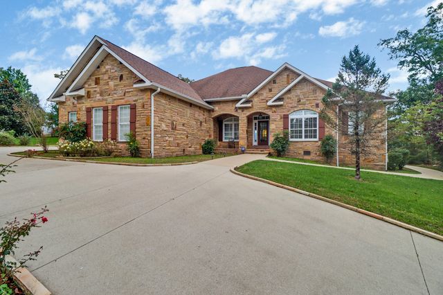 221 Wind Song Trl, Crossville, TN 38555