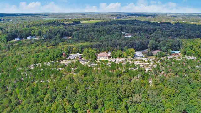 221 Wind Song Trl, Crossville, TN 38555