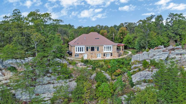 221 Wind Song Trl, Crossville, TN 38555