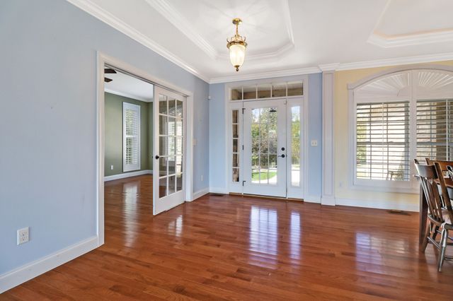 221 Wind Song Trl, Crossville, TN 38555