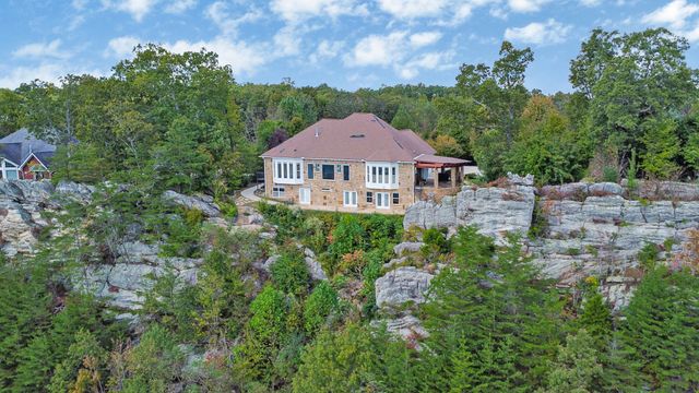 221 Wind Song Trl, Crossville, TN 38555