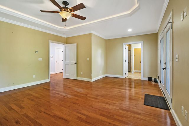 221 Wind Song Trl, Crossville, TN 38555