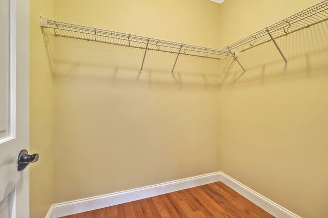 221 Wind Song Trl, Crossville, TN 38555