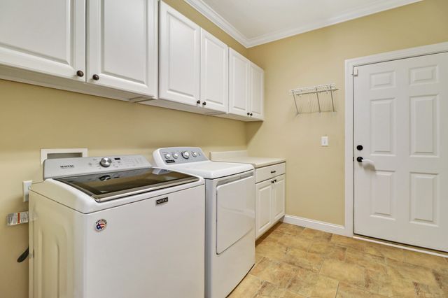 221 Wind Song Trl, Crossville, TN 38555