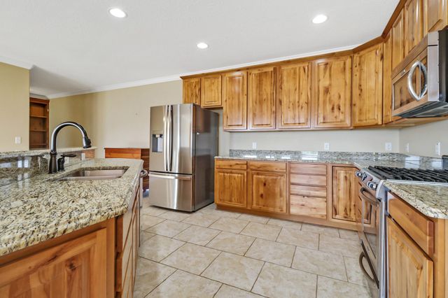 221 Wind Song Trl, Crossville, TN 38555