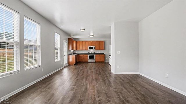 518 Macgregor Drive, Burlington, NC 27217