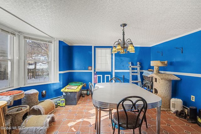 937 6th Street, Rensselaer, NY 12144